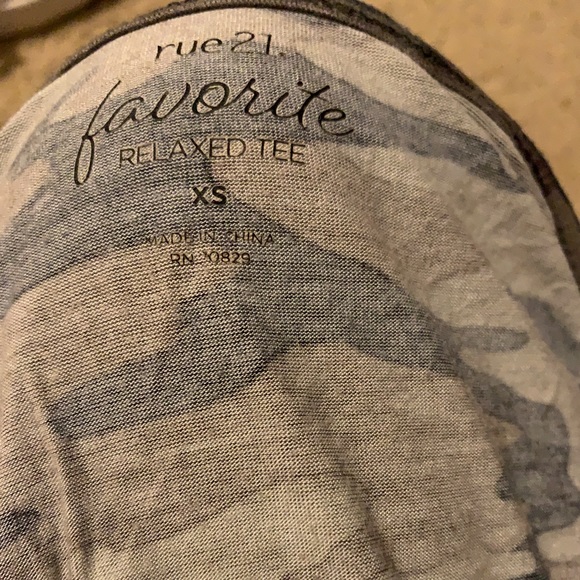 y-shirt - Picture 2 of 2